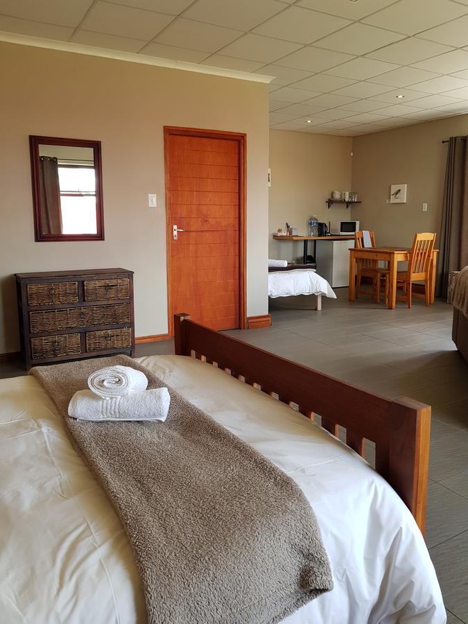 Stay@67 Apartments - Dullstroom Extérieur photo