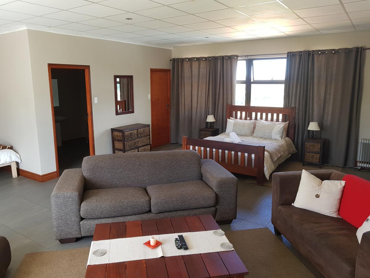 Stay@67 Apartments - Dullstroom Extérieur photo