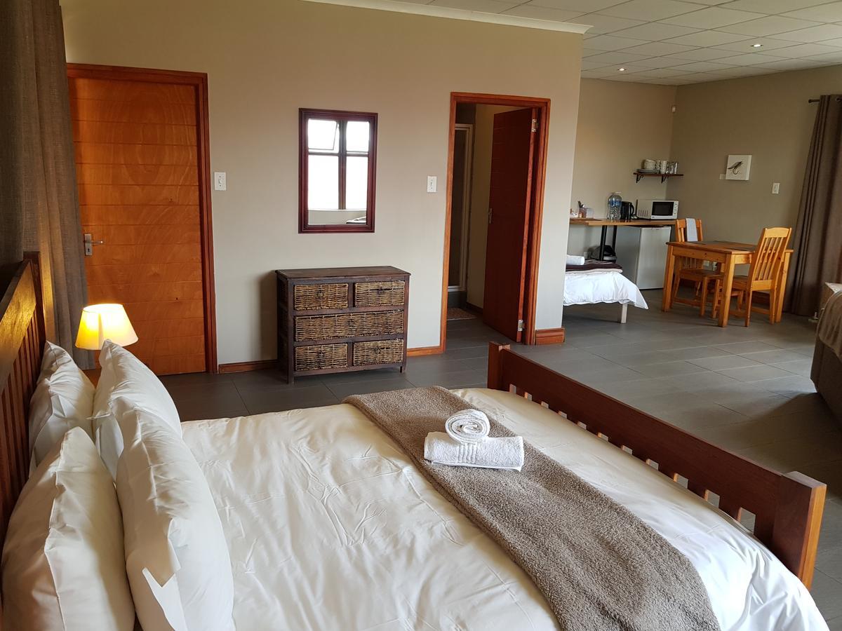 Stay@67 Apartments - Dullstroom Extérieur photo